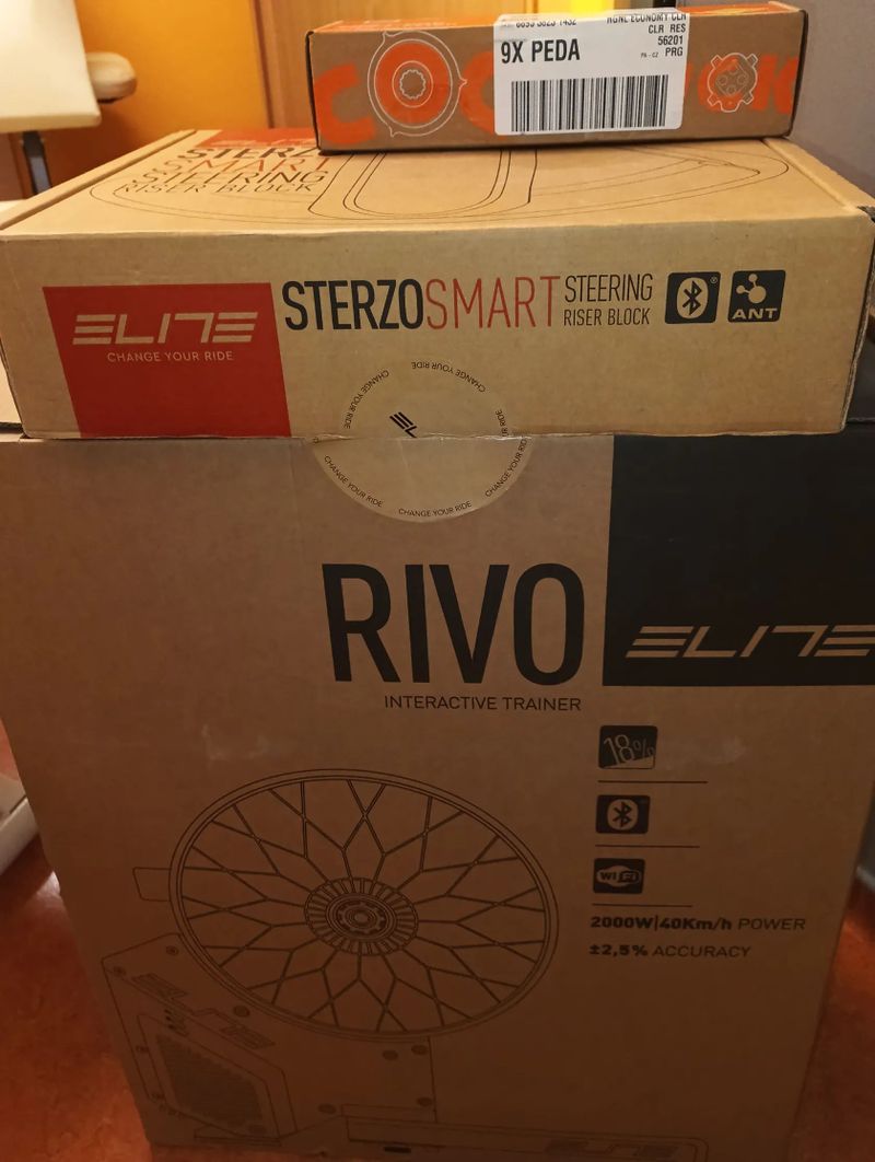 Cyklotrenažér Elite Rivo + podložka zatáčecí Elite Sterzo + Cog And Click