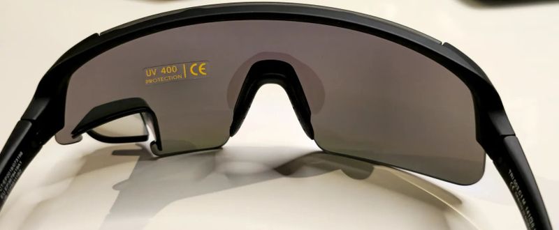 Brýle s integrovaným zpětným zrcátkem TriEye 