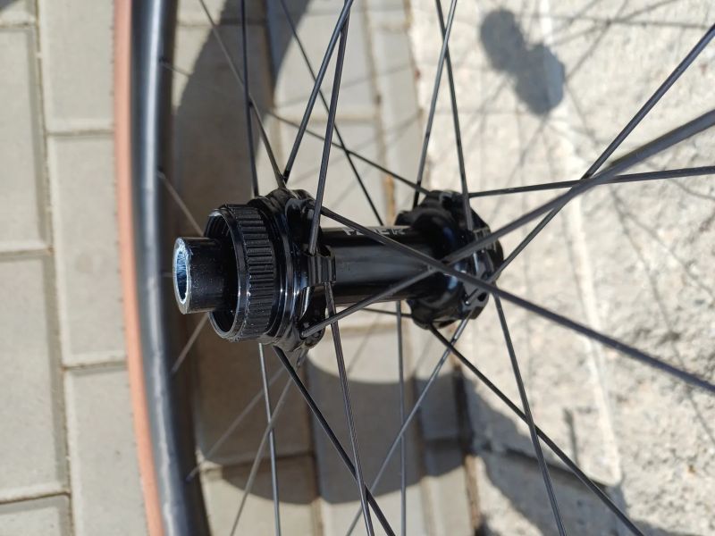 Newmen Advanced SL X.R.36 Carbon, ořech Shimano HG Nejetá !!!