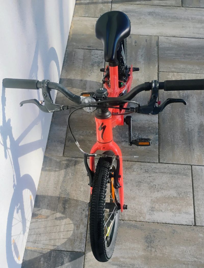 Kolo specialized Jett 2022, oranžové
