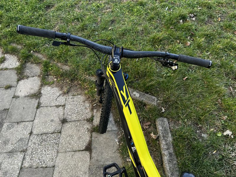 YT Industries Capra cf