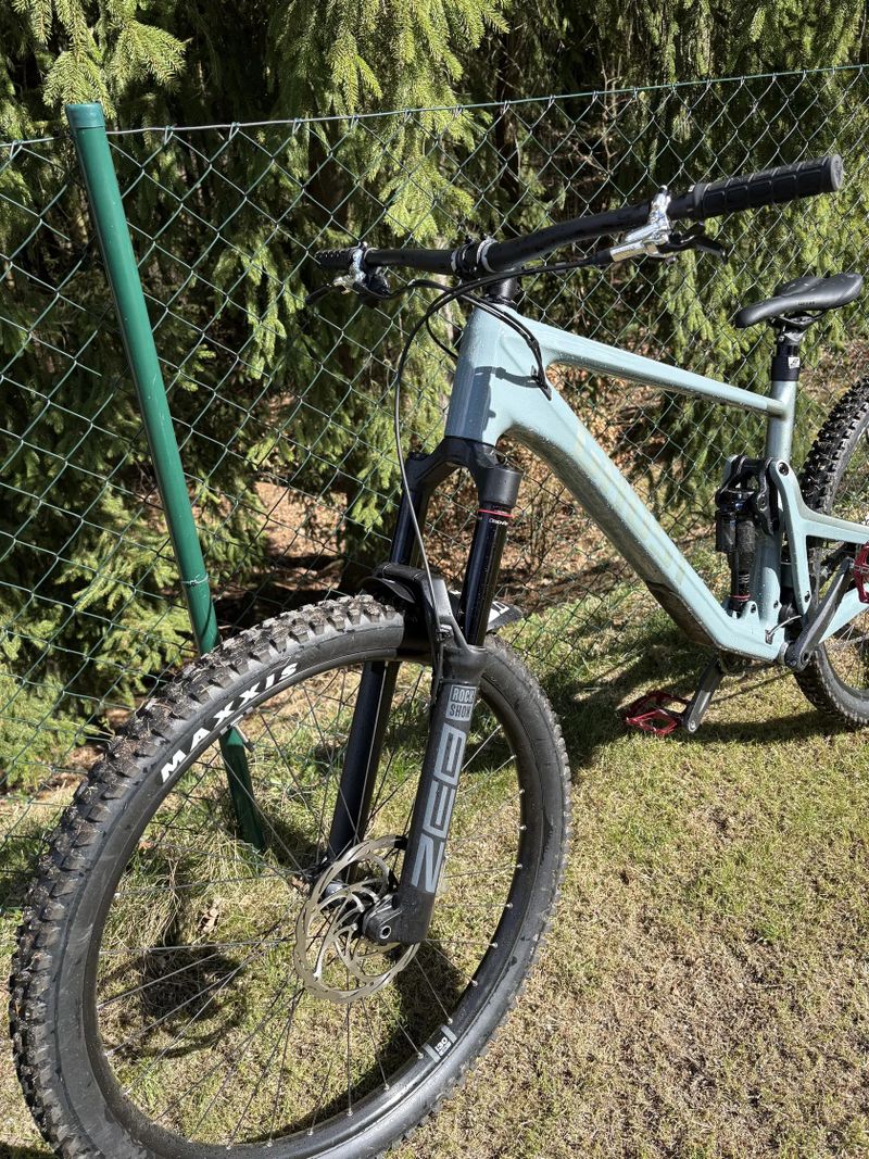 Ghost Riot AM CF Pro