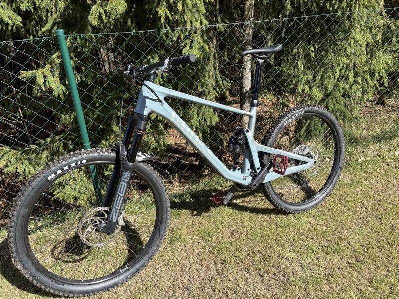 Ghost Riot AM CF Pro