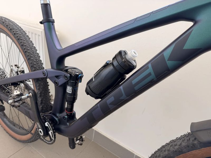 TREK Top Fuel 9.8 CUSTOM XX AXS T-Type Gen 3, Matte Emerald Iris, model 2024 velikost L