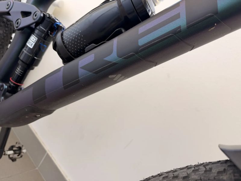 TREK Top Fuel 9.8 CUSTOM XX AXS T-Type Gen 3, Matte Emerald Iris, model 2024 velikost L