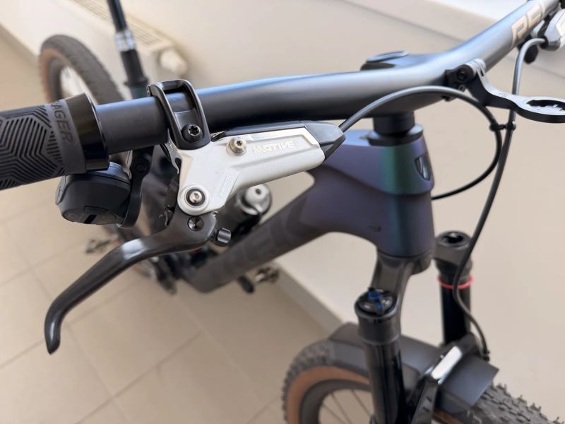 TREK Top Fuel 9.8 CUSTOM XX AXS T-Type Gen 3, Matte Emerald Iris, model 2024 velikost L