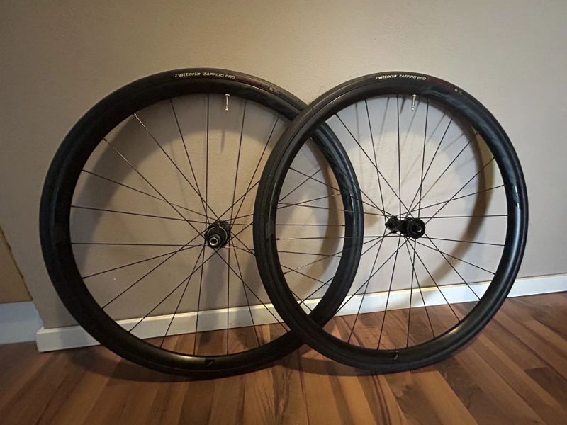 Fulcrum Racing 600, Vittoria Zaffiro Pro