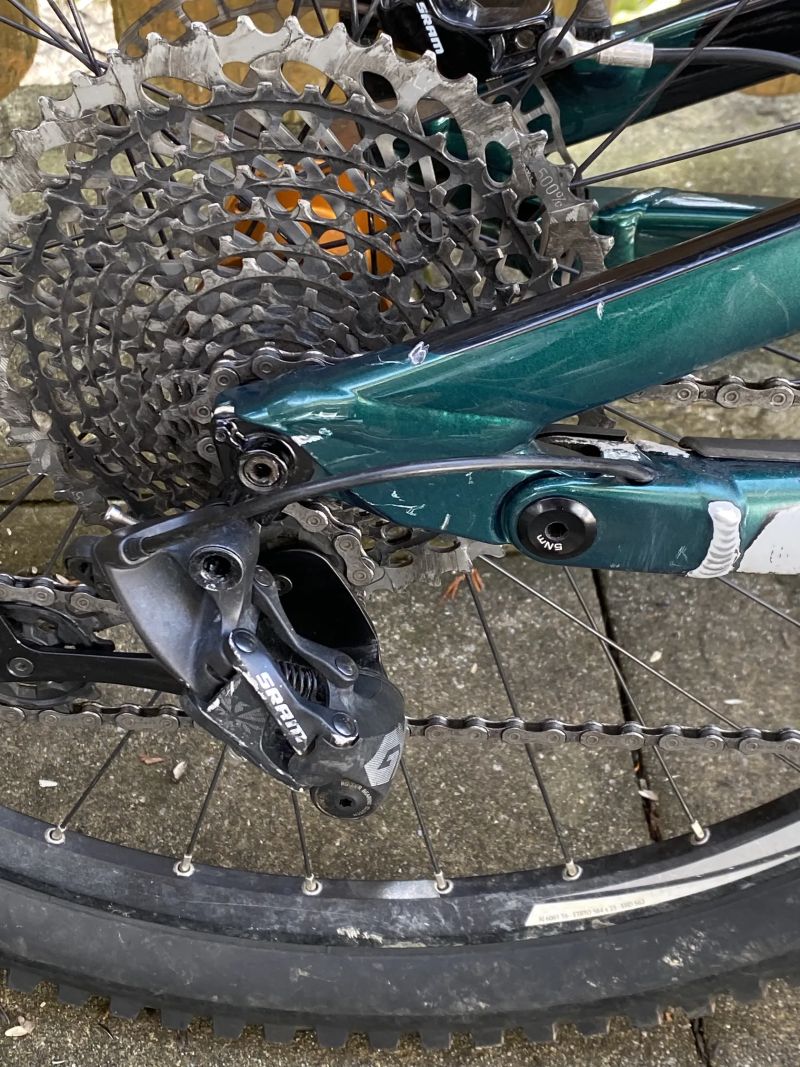 Cannondale Habit Carbon L, kola Hope tech 27,5, Sram GX, Marzocchi Bomber Z1