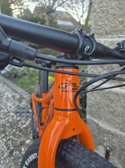 RB RB KID 125 XC / stavba