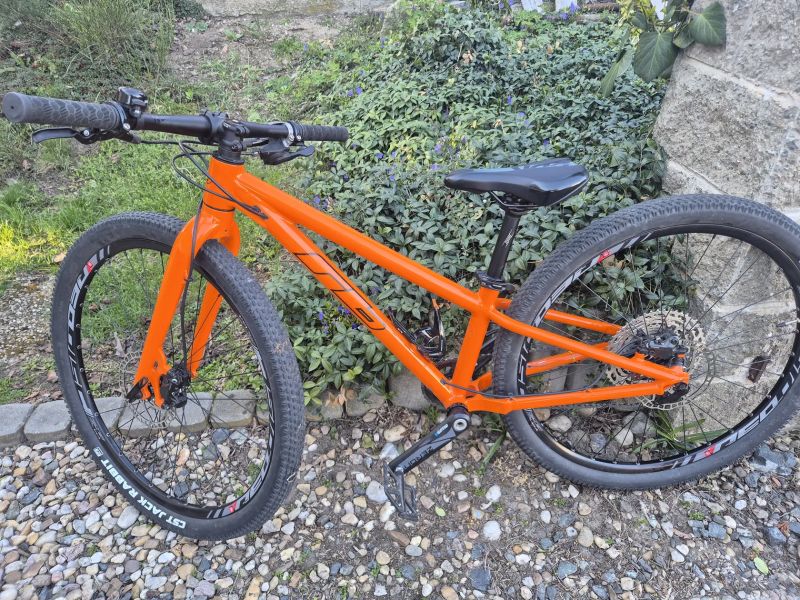 RB RB KID 125 XC / stavba