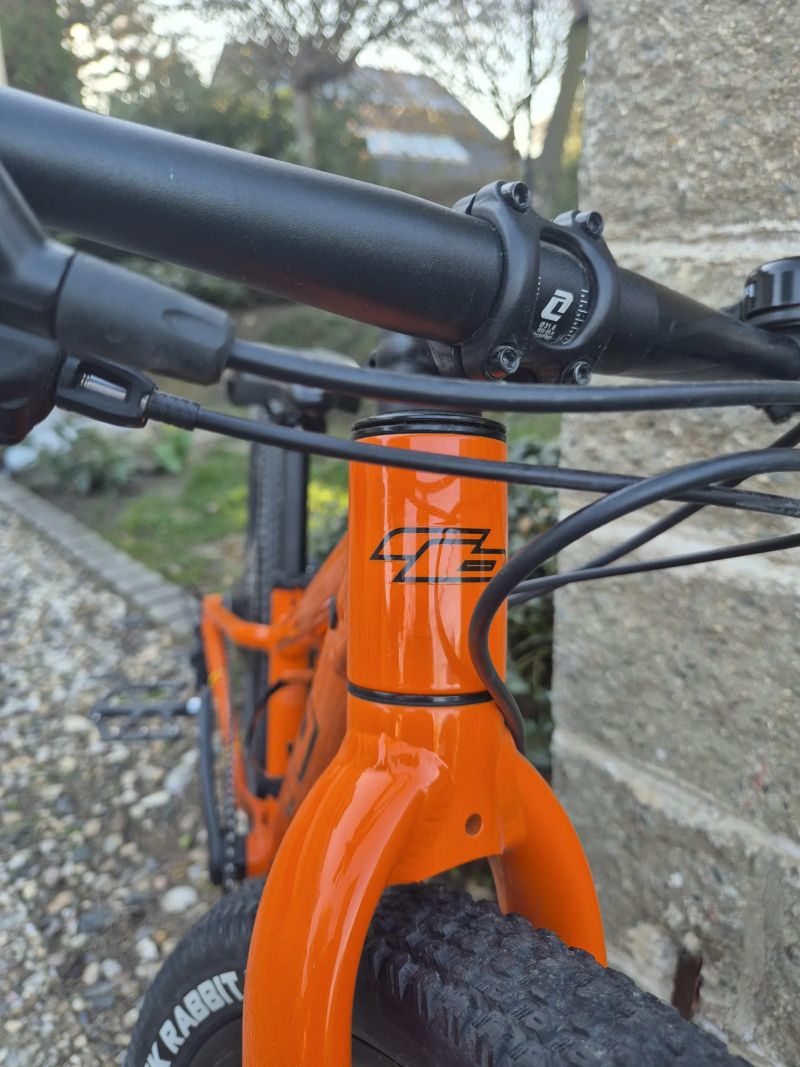 RB RB KID 125 XC / stavba