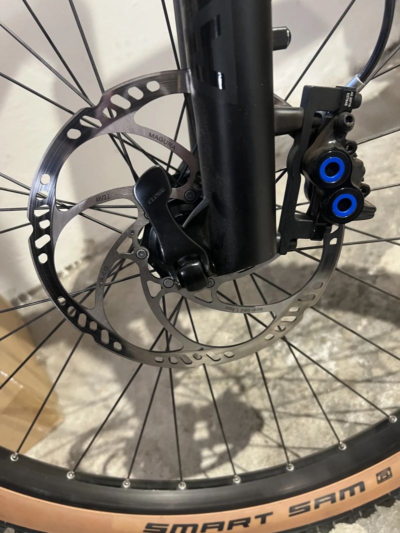 Cube Stereo hybrid 120 race 750