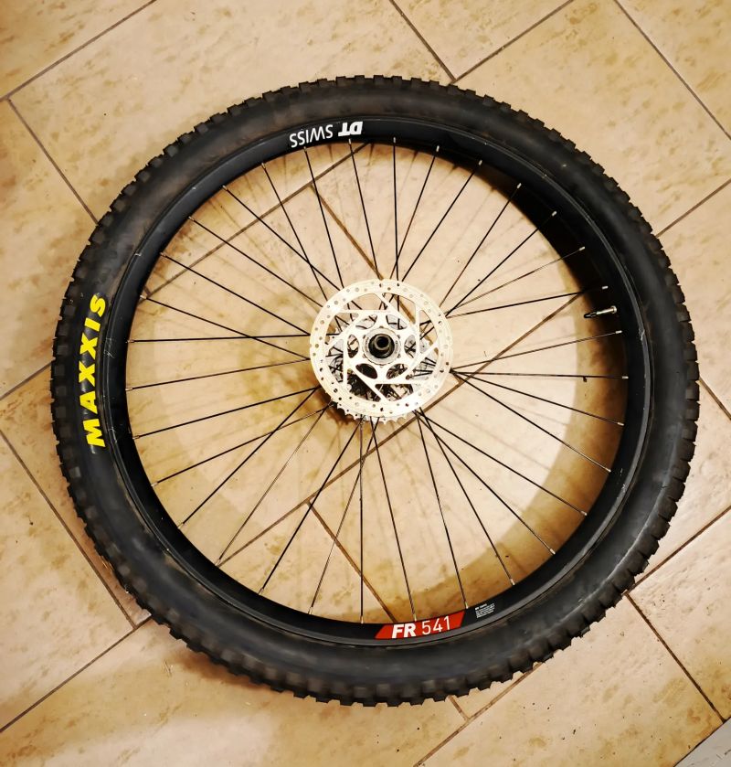 zadní kolo 29" s nábou 12x148