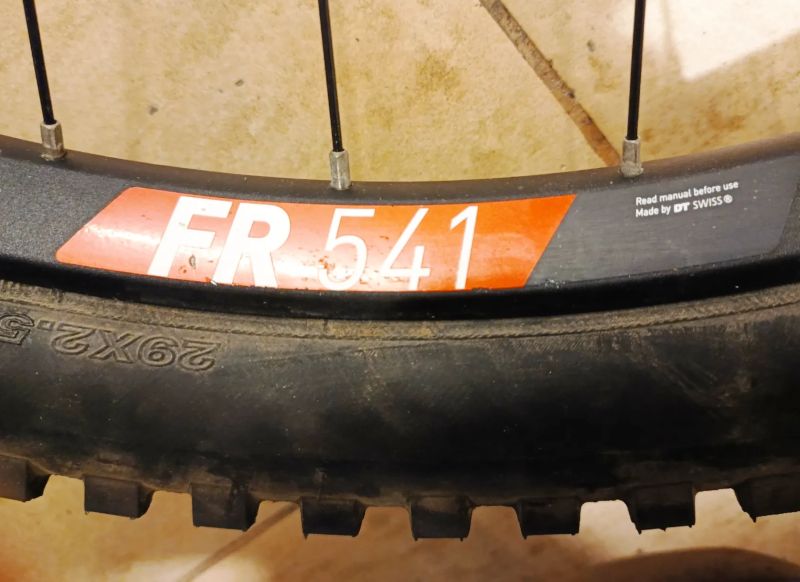 zadní kolo 29" s nábou 12x148