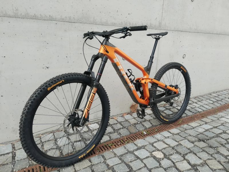 Trek Slash 9.8 XT // 29 // L