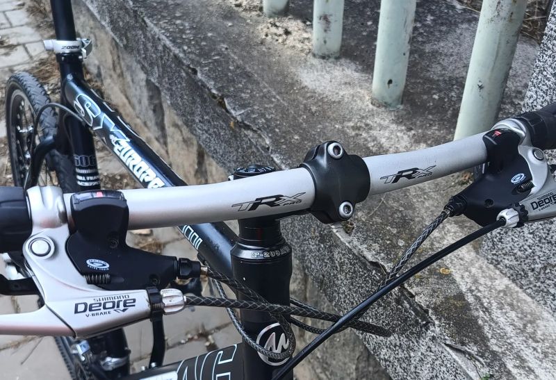 krosove kolo deore xt,23 palcu ram,185cm-200cm