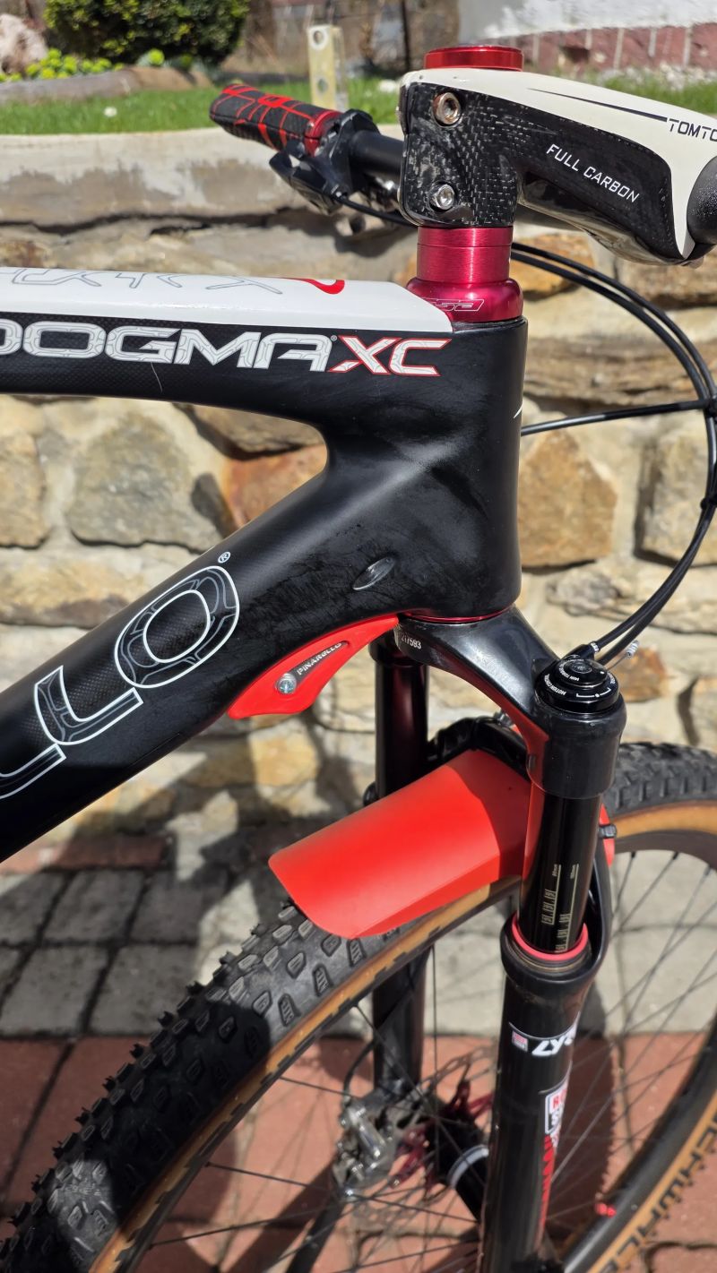 Pinarello DOGMA XC 9.9