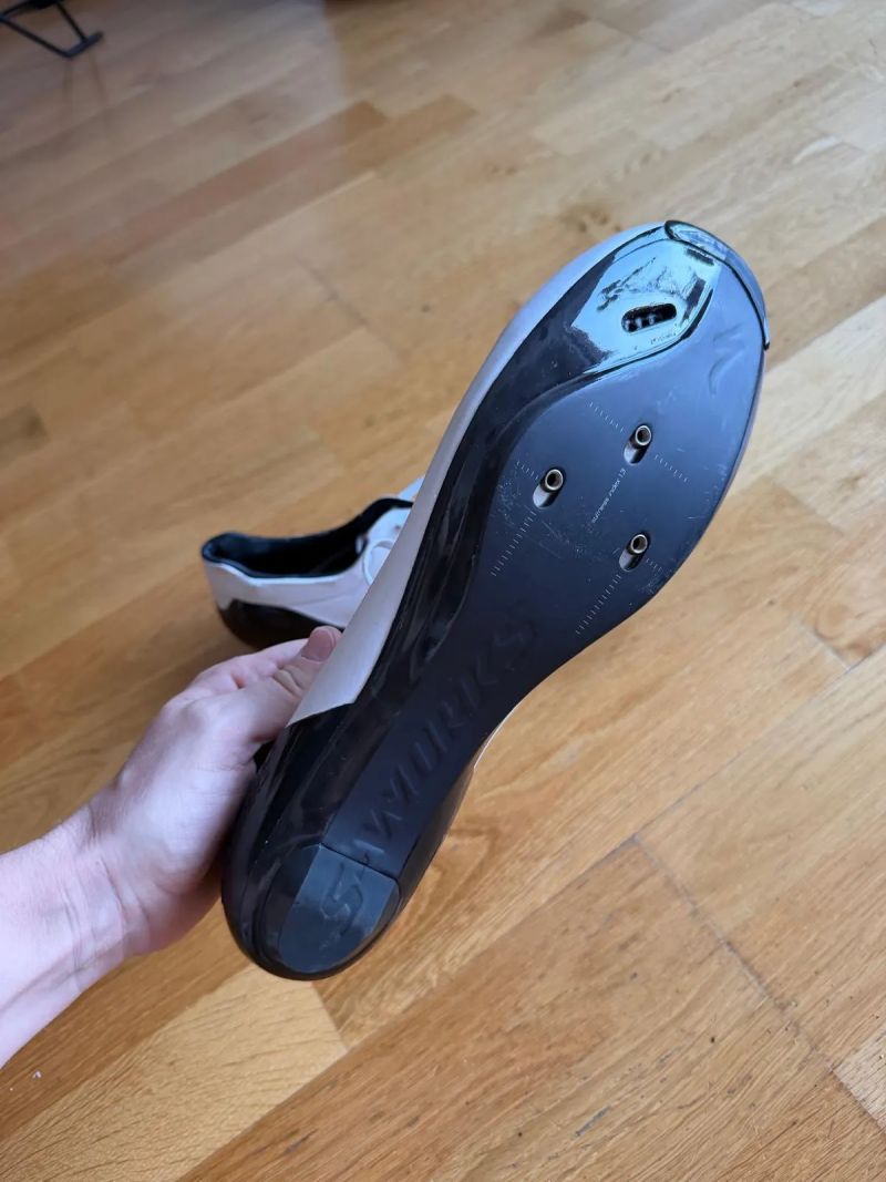 Silníční tretry Specialized, vel. 45,5