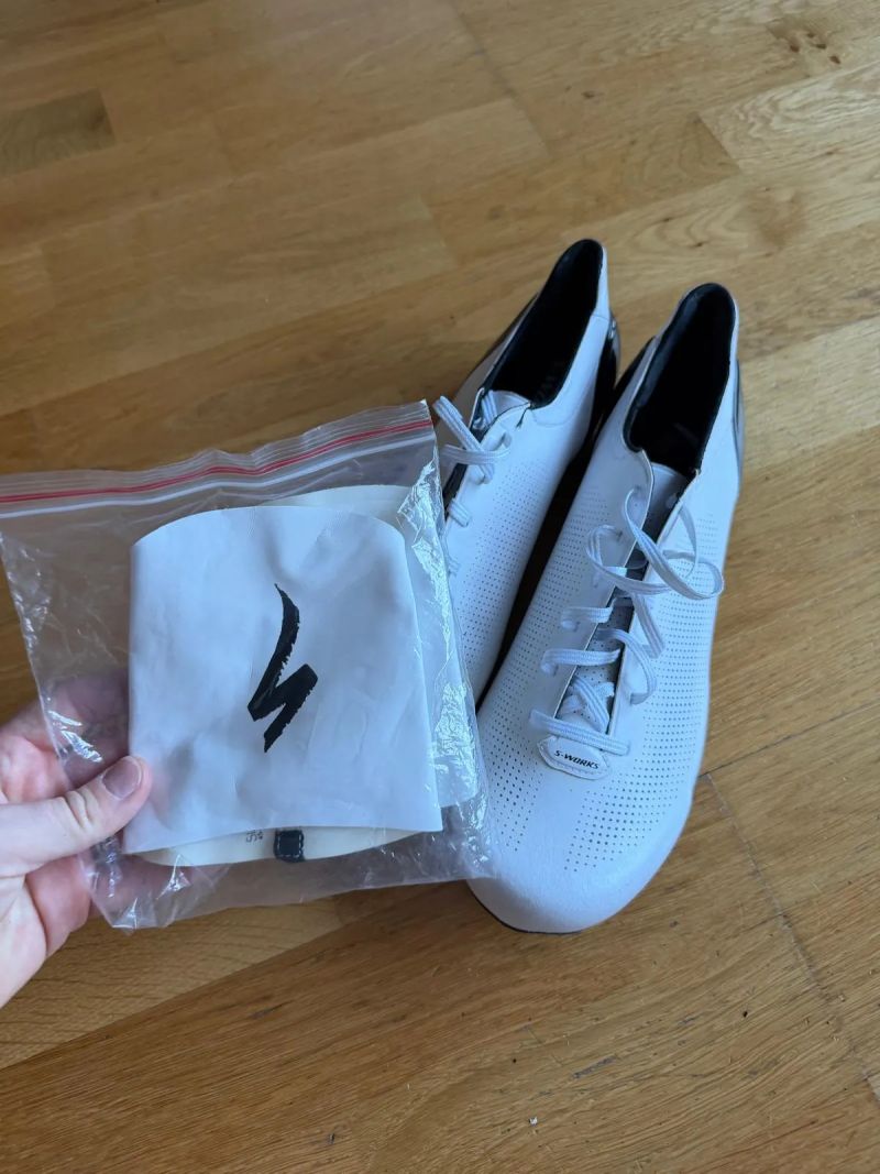 Silníční tretry Specialized, vel. 45,5