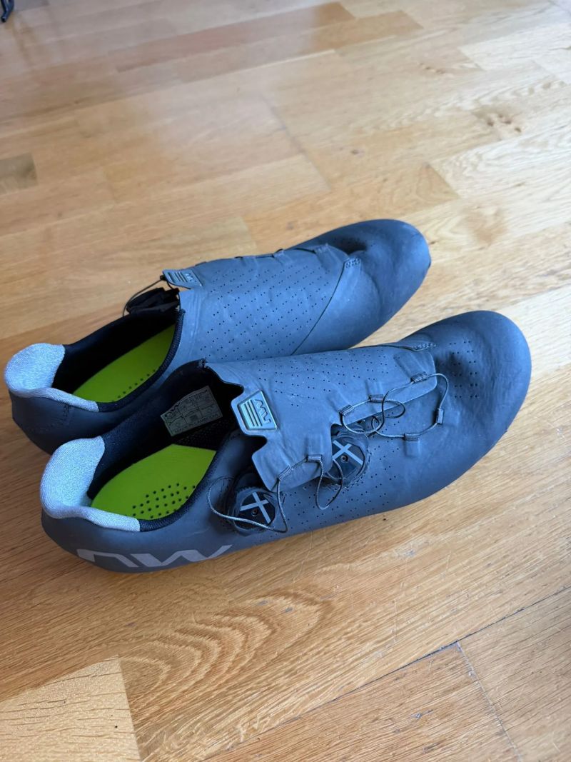 Northwave silnížní tretry, vel. 45