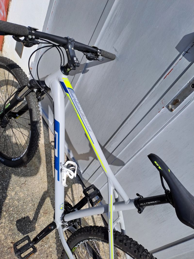 Horské kolo GT Avalanche Comp 29"