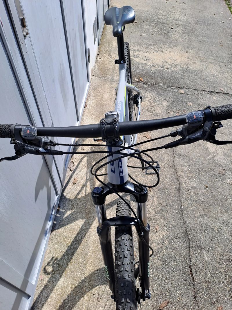 Horské kolo GT Avalanche Comp 29"