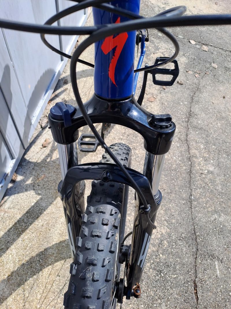 Horské juniorské kolo Specialized Pitch 27,5" 