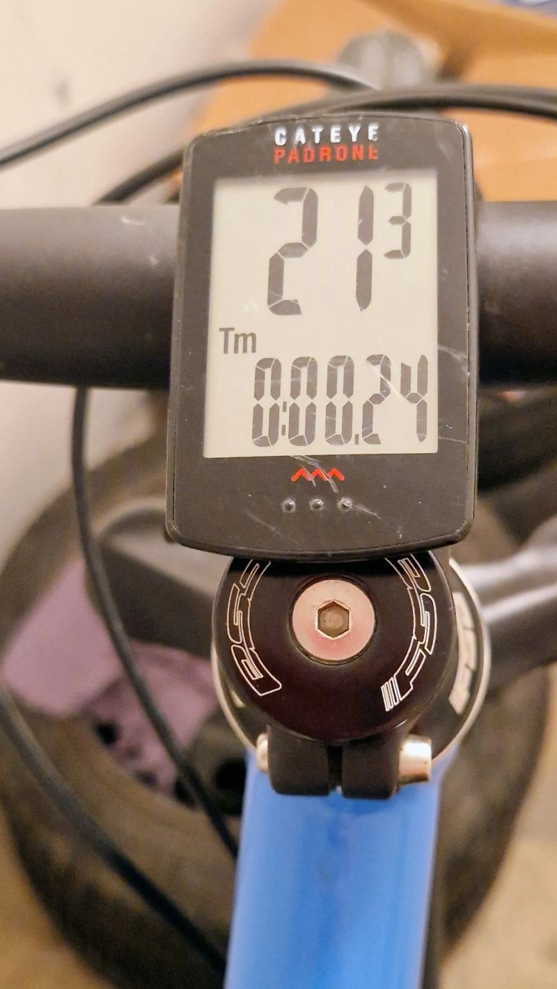 Dětské horské kolo zn. RB, rám 13", kola 26"