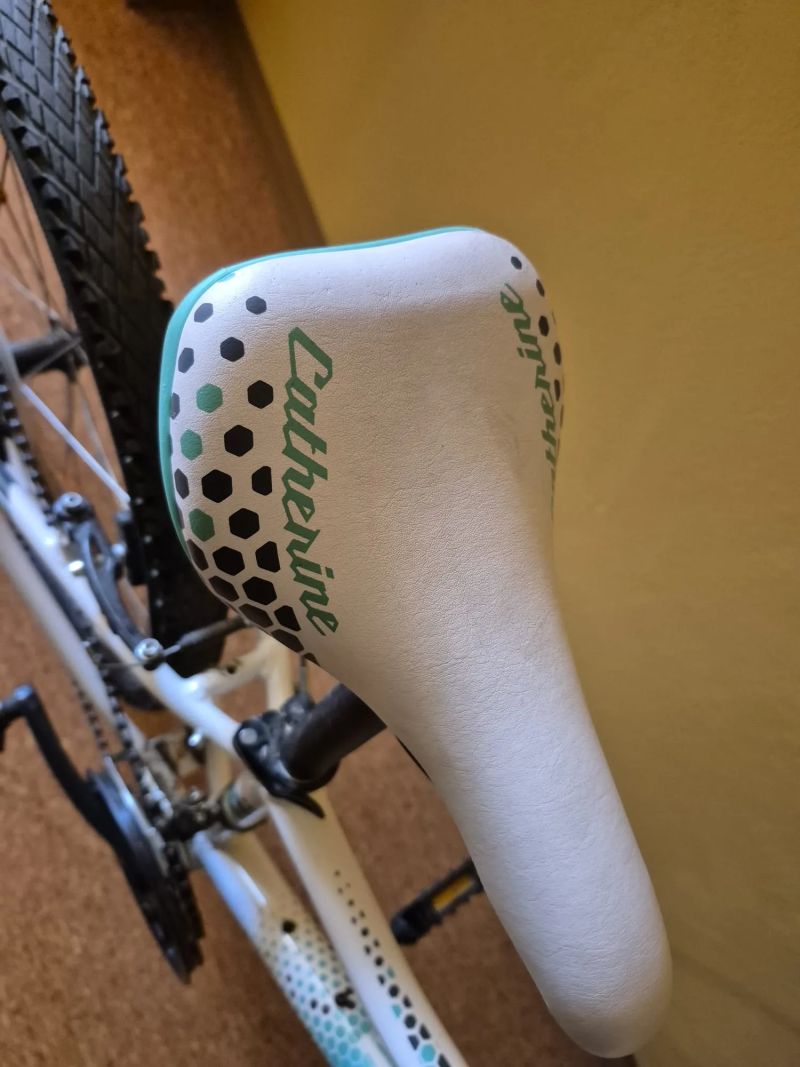 Rock Machine Catherine 24''