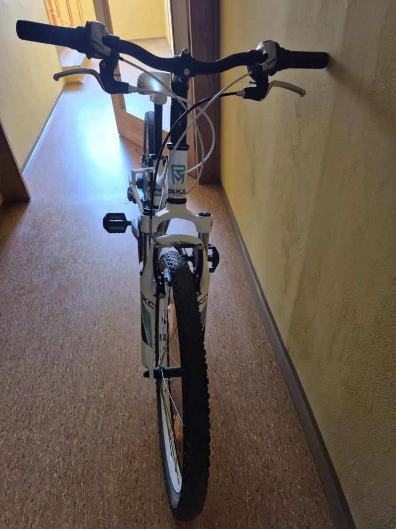 Rock Machine Catherine 24''