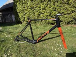 gravel rám KTM karbon XL - v super stavu