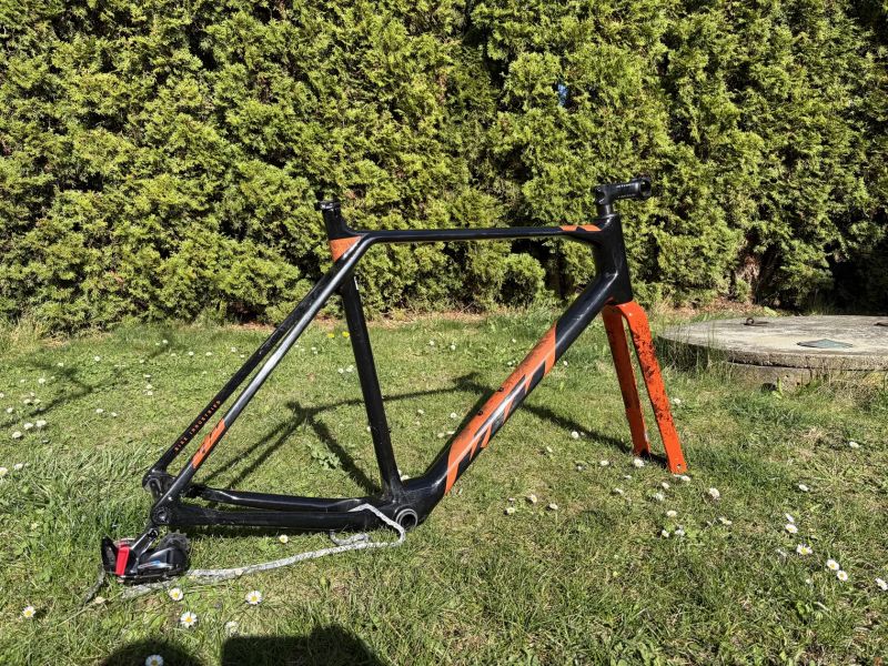 gravel rám KTM karbon XL - v super stavu
