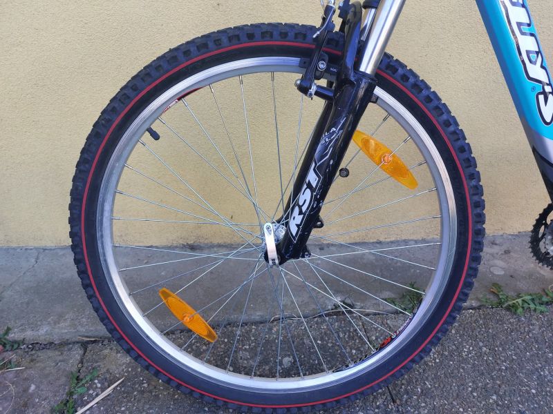 2 dětská kola: Kellys + Merida