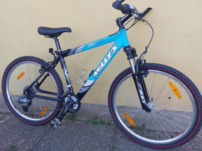 2 dětská kola: Kellys + Merida