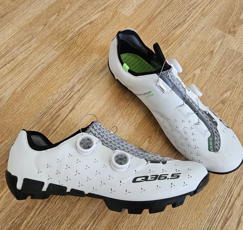 cyklistické MTB tretry Q36.5 Unique Adventure velikost 47 , 31cm bílá barva