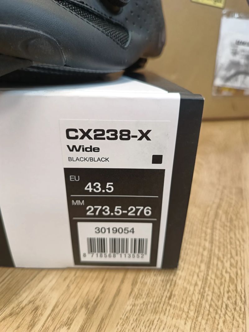 Lake CX238 43,5 WIDE, černá 