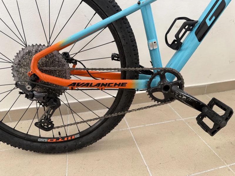 Juniorské GT Avalanche 27.5, vel. XS (upraveno na 1x12 Deore)