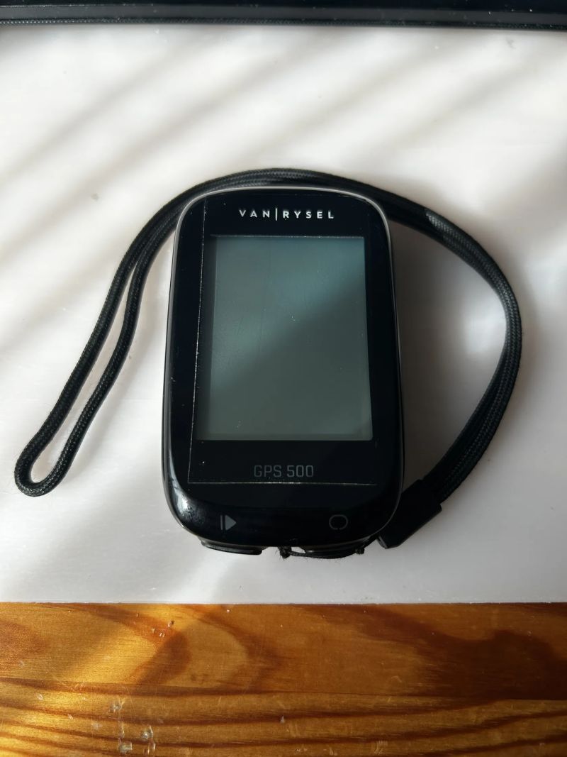 Cyklopočítač Van Rysel GPS 500