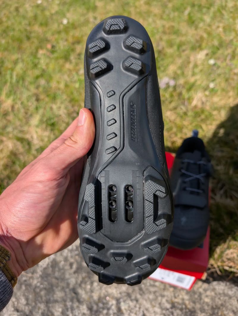 Specialized Recon 2.0 mtb/gravel tretry.