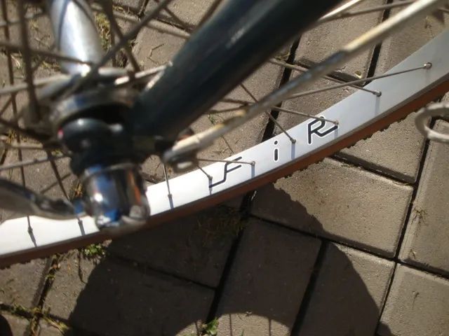 Staré dámské cestovní kolo PUCH Lady - Mountain LX