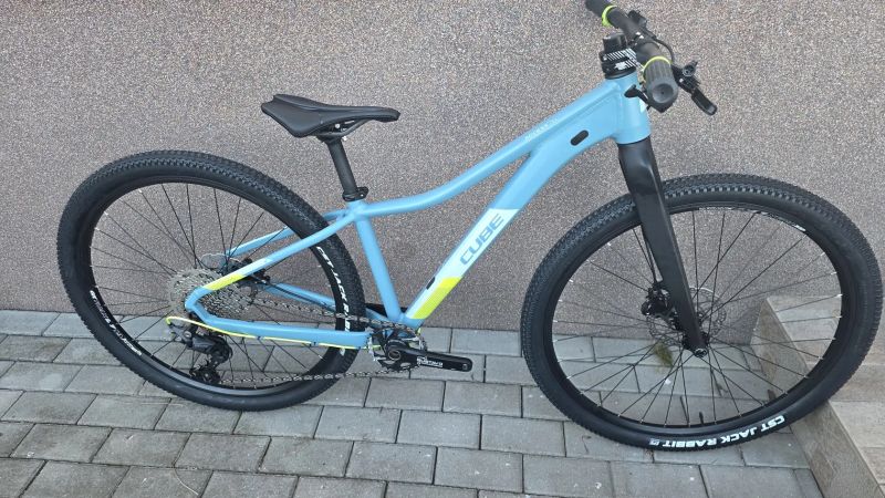 Nový juniorský Cube 27,5" XS - 10kg