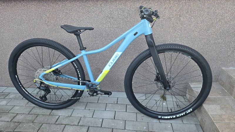 Nový juniorský Cube 27,5" XS - 10kg