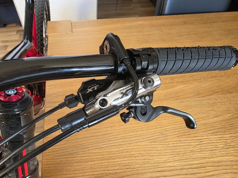 Cannondale trigger,celopero,full karbon