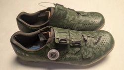 Gravel tretry Shimano SH-RX600