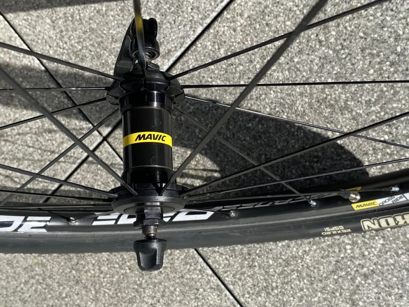 Kompletní kola Mavic CROSS RIDE, včetně plášťů a kazety. PC 9800 Kč.