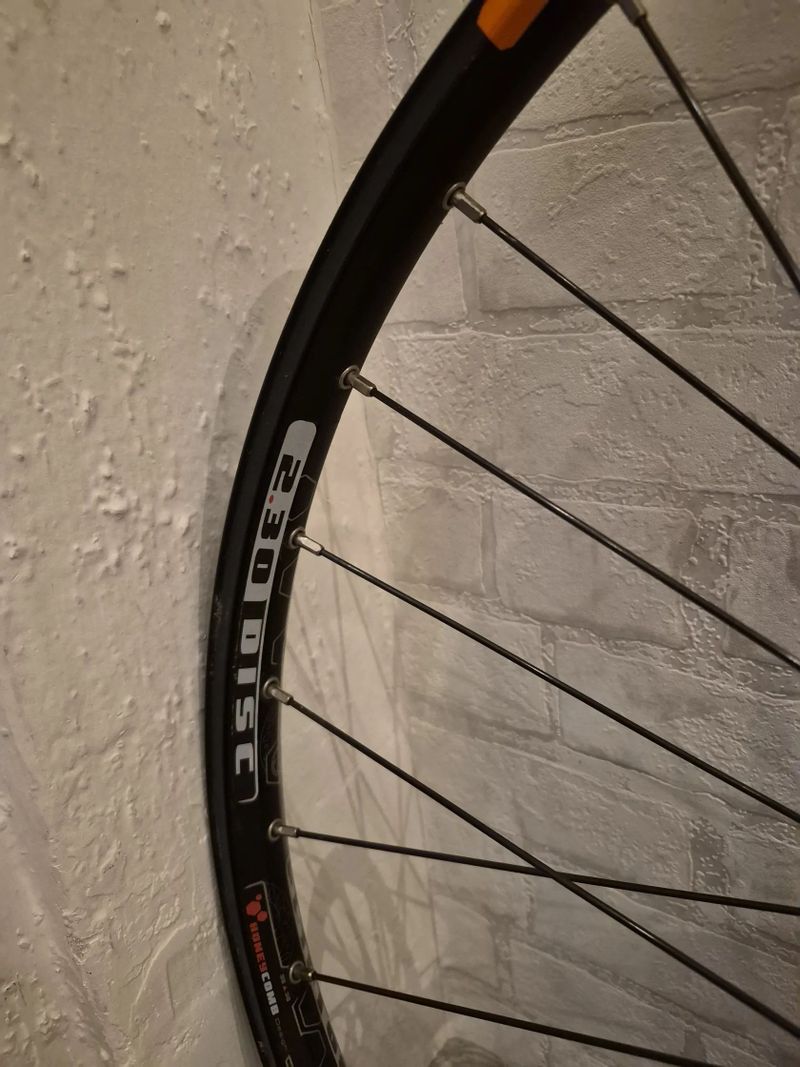 DT Swiss kola 26’