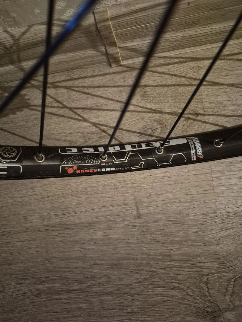 DT Swiss kola 26’