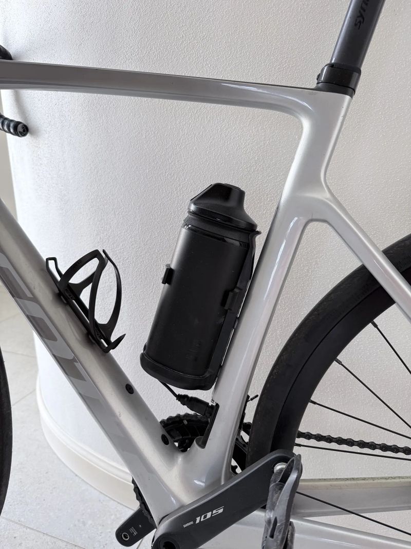 Scott Scott Addict e-ride 20 - lehká karbonová elektrosilnička, velikost L