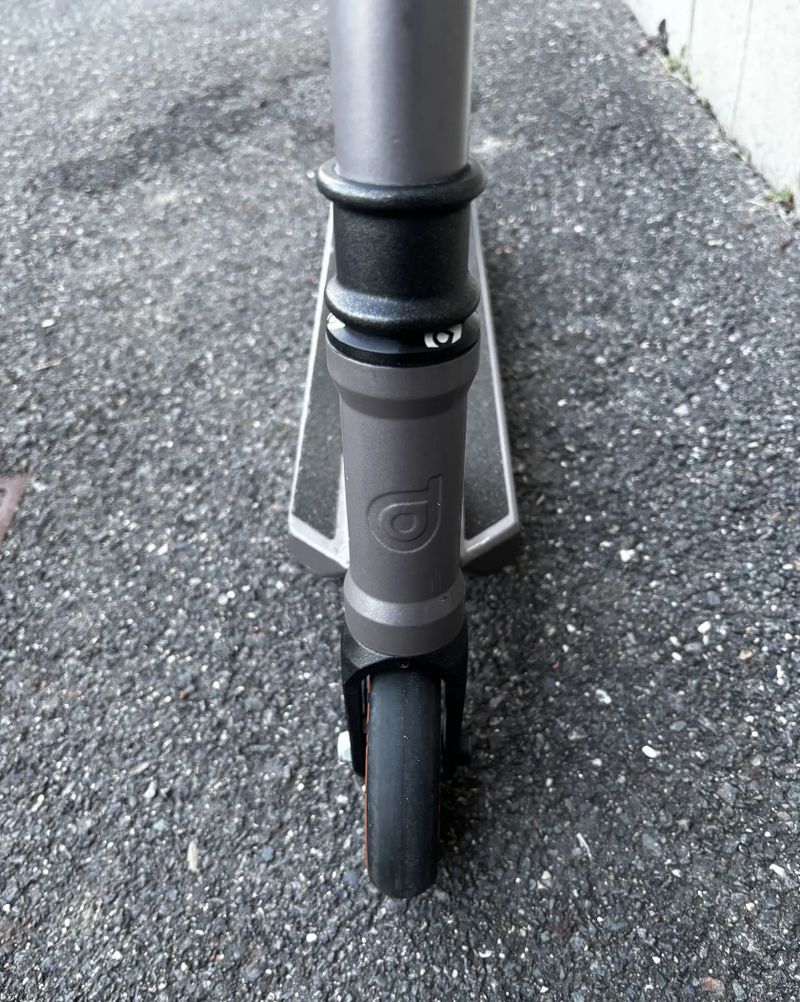 Freestyle koloběžka District