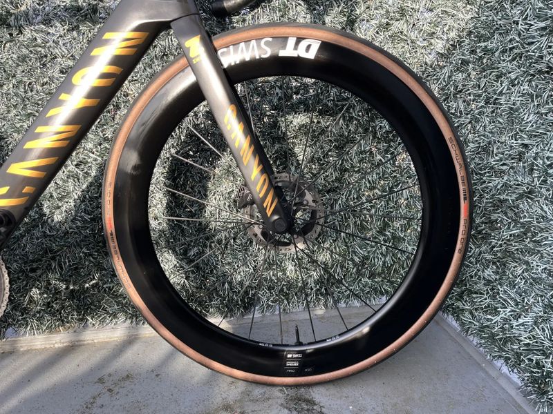 Canyon Aeroad CFR Disc Shimano Dura-Ace Di2